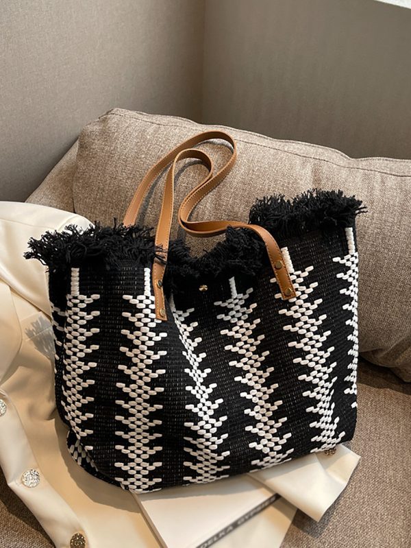 Plus Size Tote Bag - Image 4