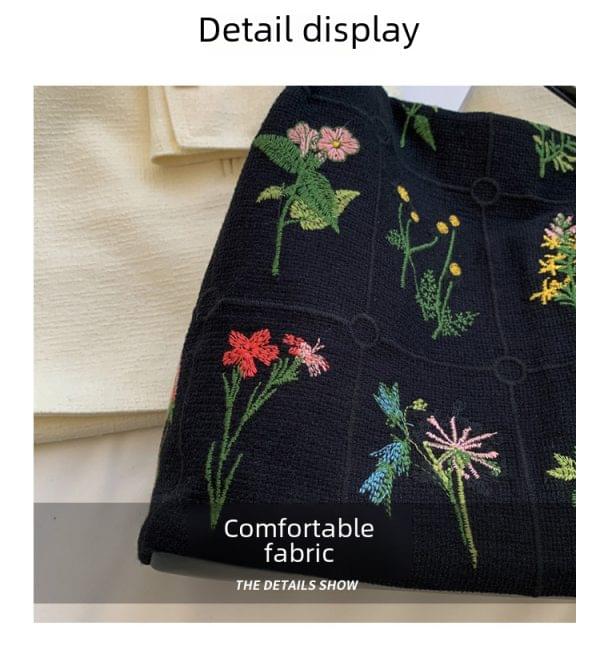 Black Embroidered Bag - Image 2